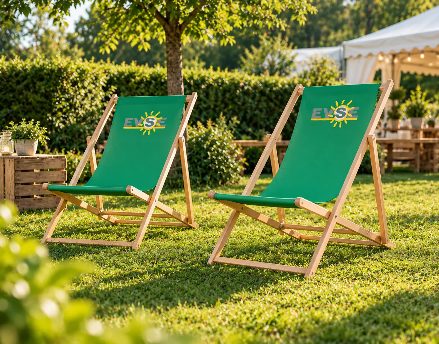 Liegestühle im Freien – zum Ausleihen für EVSE-Kunden