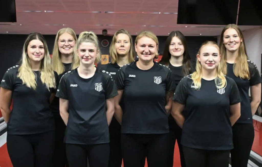 Die Keglerinnen des KSV Königswartha im Mannschaftsfoto