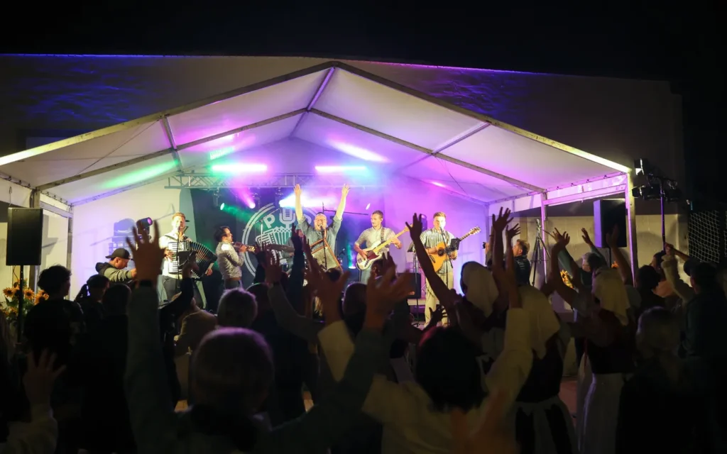 Sommerkonzert in Wittichenau im Festzelt – unterstützt von der EVSE